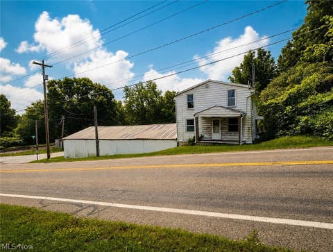 Multifamily For Sale - 2682 E Turkeyfoot Lake Road<br/> Uniontown, OH 44685