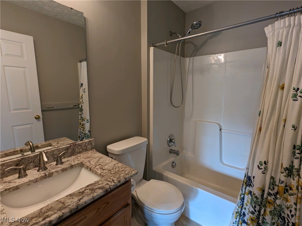 Twinsburg, Ohio 44087, United States, 4 Bedrooms Bedrooms, ,4 BathroomsBathrooms,Residential,Active,239147