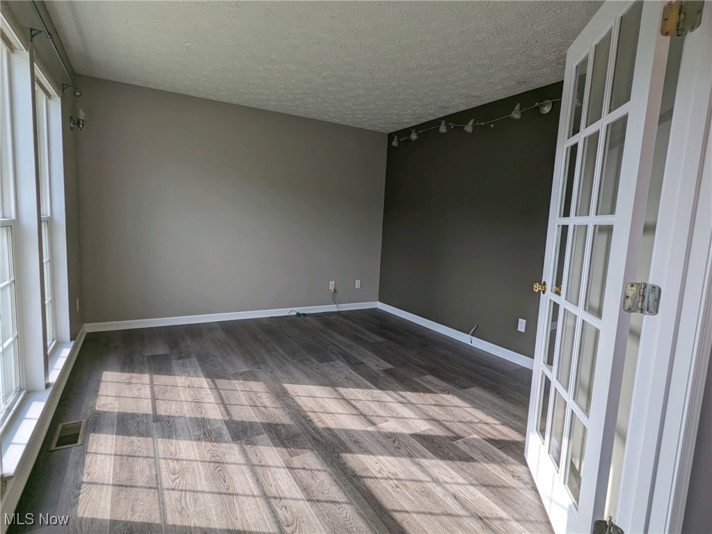 Twinsburg, Ohio 44087, United States, 4 Bedrooms Bedrooms, ,4 BathroomsBathrooms,Residential,Active,239147