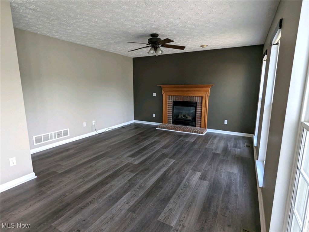 Twinsburg, Ohio 44087, United States, 4 Bedrooms Bedrooms, ,4 BathroomsBathrooms,Residential,Active,239147