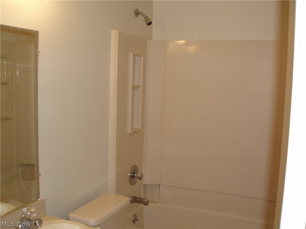 Eastholm - Residential Lease