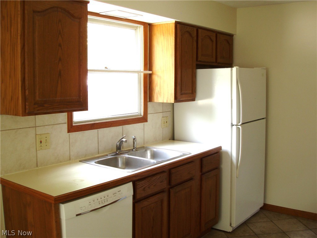 Eastholm - Residential Lease