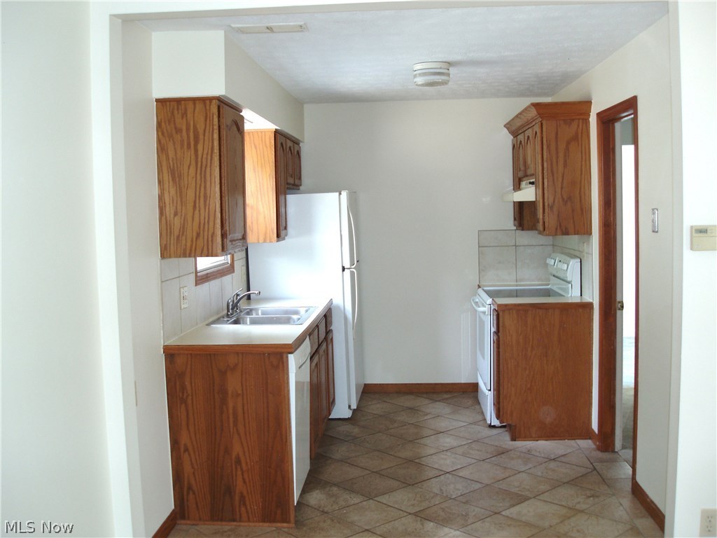 Eastholm - Residential Lease