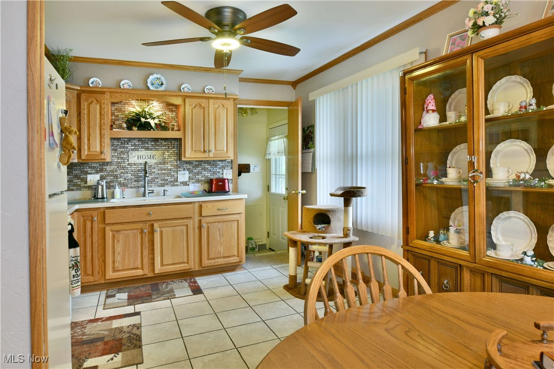 8293 Englewood Street, Warren, Ohio image 33