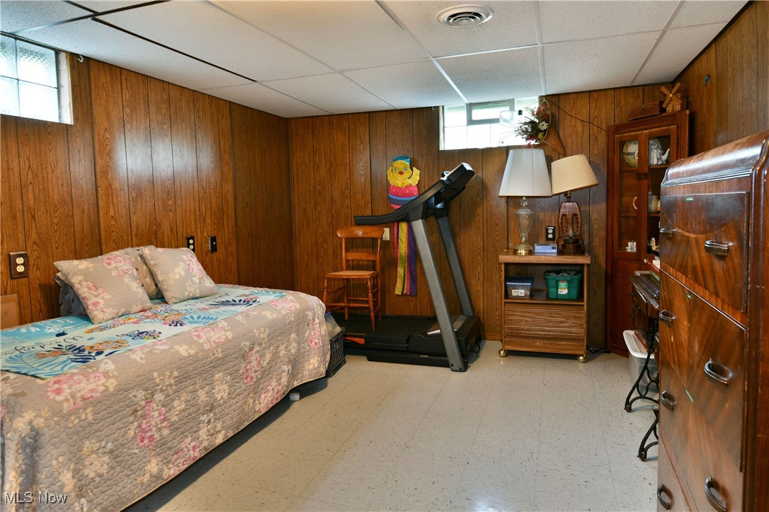 8293 Englewood Street, Warren, Ohio image 42