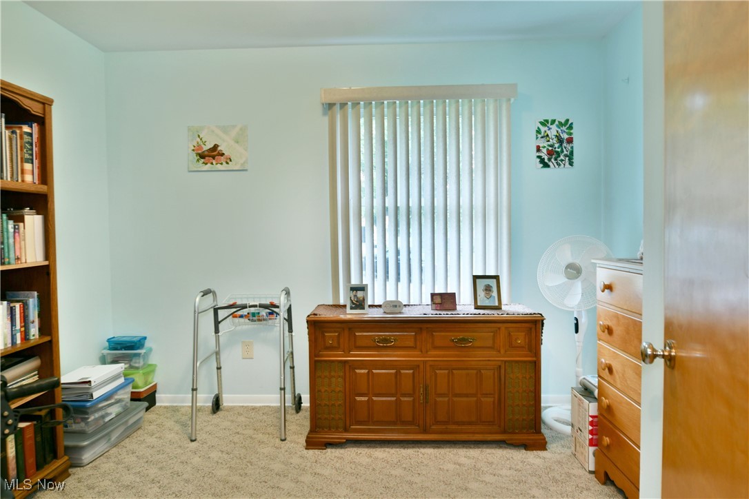 8293 Englewood Street, Warren, Ohio image 49