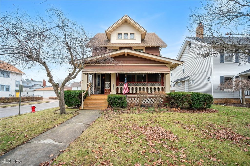 Photo of 2105 Carabel Avenue, Lakewood, OH 44107 (MLS # 5179887)