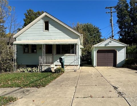 2829 Maplecrest Avenue Parma OH 44134
