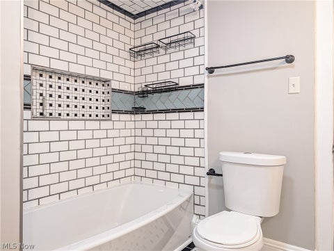 Tiny photo for 43 E Linwood Avenue, Akron, OH 44301 (MLS # 5253091)