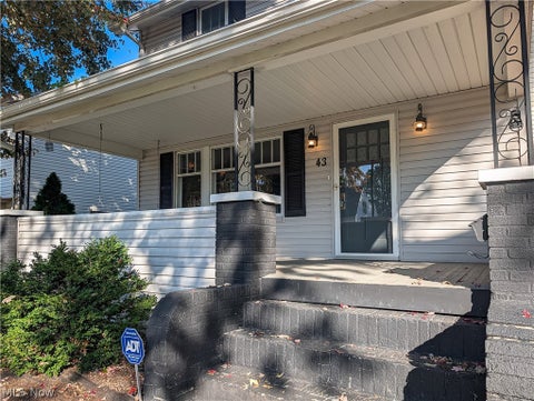 Tiny photo for 43 E Linwood Avenue, Akron, OH 44301 (MLS # 5253091)