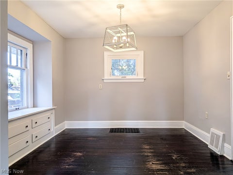 Tiny photo for 43 E Linwood Avenue, Akron, OH 44301 (MLS # 5253091)