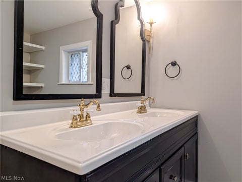 Tiny photo for 43 E Linwood Avenue, Akron, OH 44301 (MLS # 5253091)