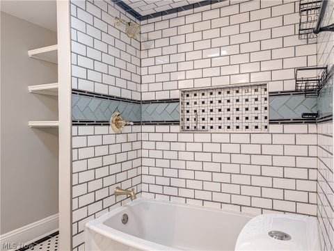 Tiny photo for 43 E Linwood Avenue, Akron, OH 44301 (MLS # 5253091)