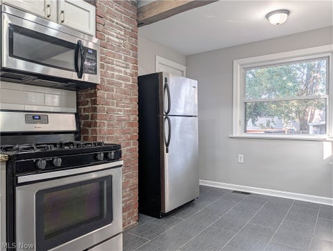 Tiny photo for 43 E Linwood Avenue, Akron, OH 44301 (MLS # 5253091)