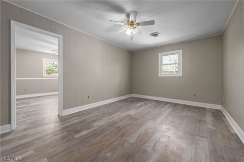 Tiny photo for 12506 Matherson Avenue, Cleveland, OH 44135 (MLS # 5204333)