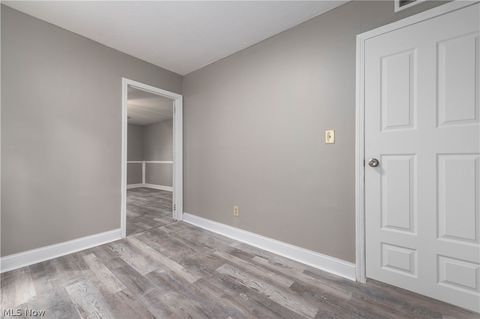 Tiny photo for 12506 Matherson Avenue, Cleveland, OH 44135 (MLS # 5204333)
