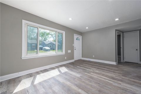 Tiny photo for 12506 Matherson Avenue, Cleveland, OH 44135 (MLS # 5204333)