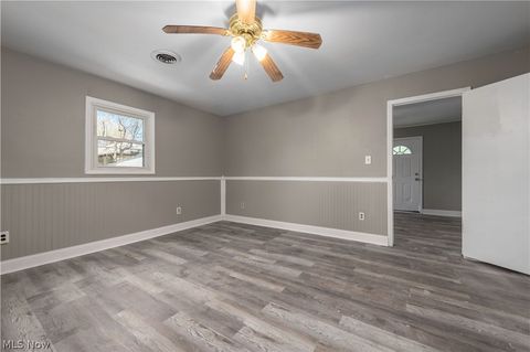 Tiny photo for 12506 Matherson Avenue, Cleveland, OH 44135 (MLS # 5204333)