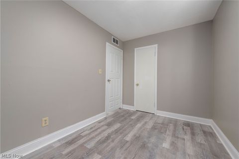 Tiny photo for 12506 Matherson Avenue, Cleveland, OH 44135 (MLS # 5204333)