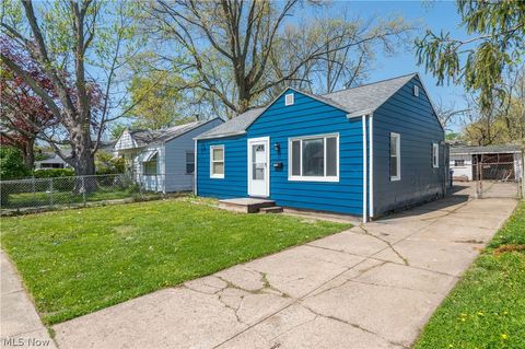 Tiny photo for 12506 Matherson Avenue, Cleveland, OH 44135 (MLS # 5204333)