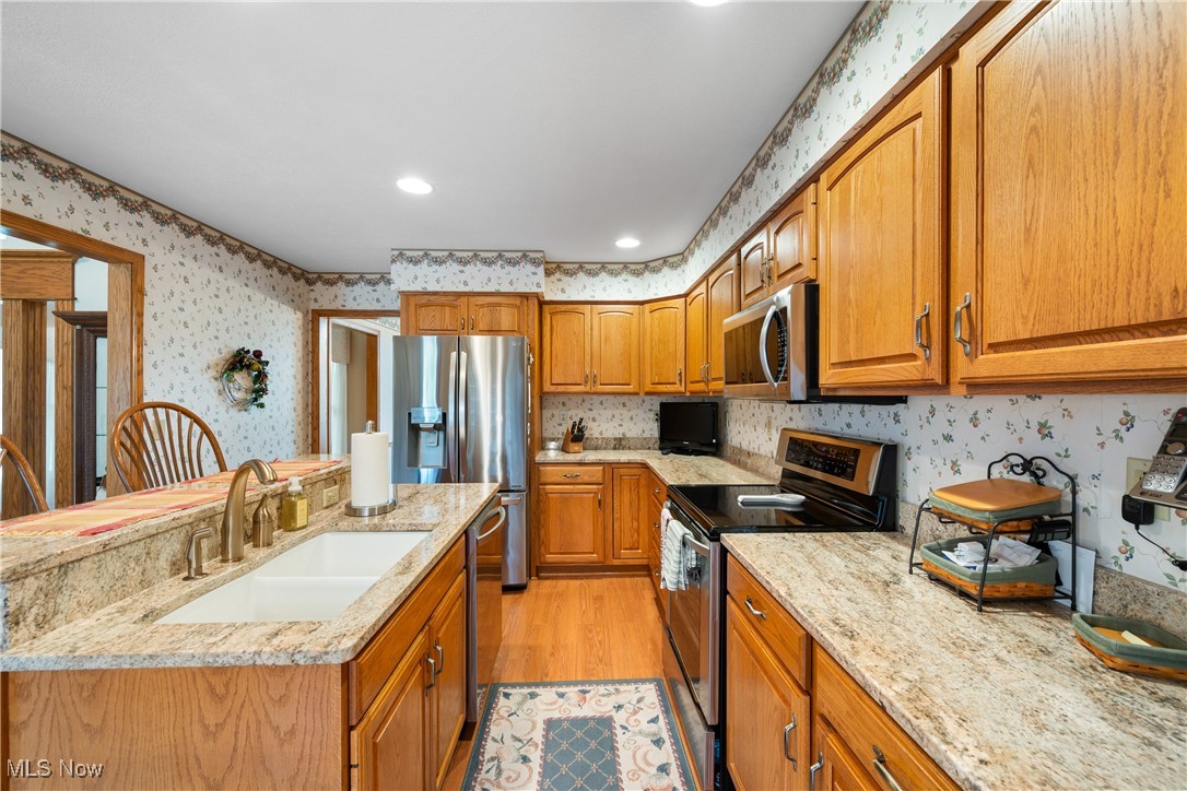 3093 Snowgoose Lane, Akron, Ohio image 15