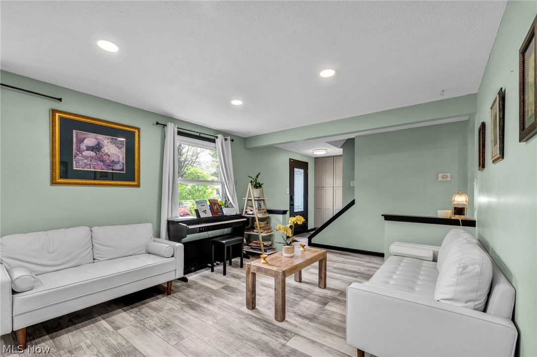 Hills & Dales - Residential