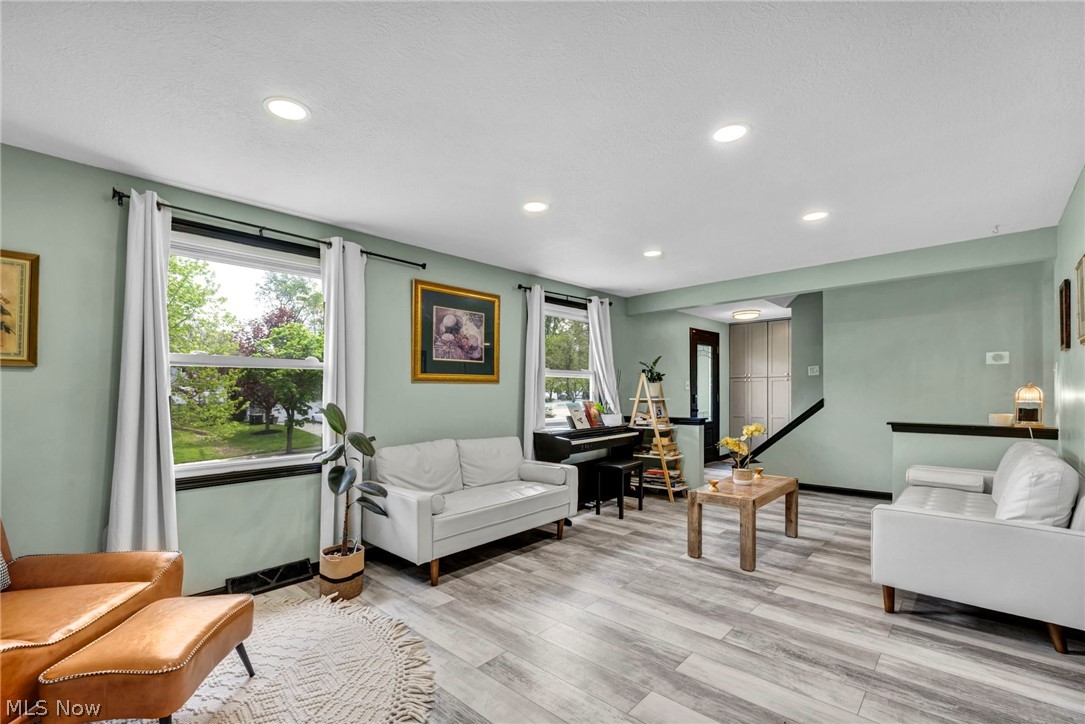 Hills & Dales - Residential