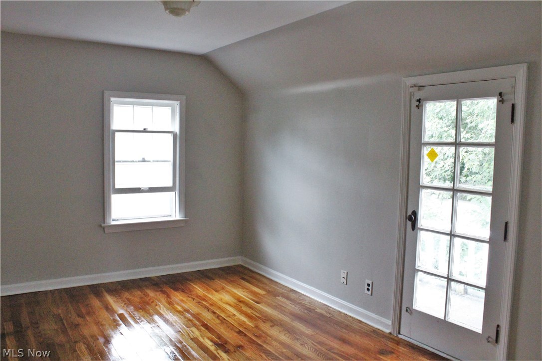 Crestmore Realty Cos Resub - Residential Lease