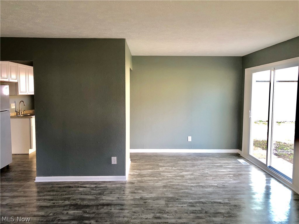 Kenilworth Manor - Residential Lease