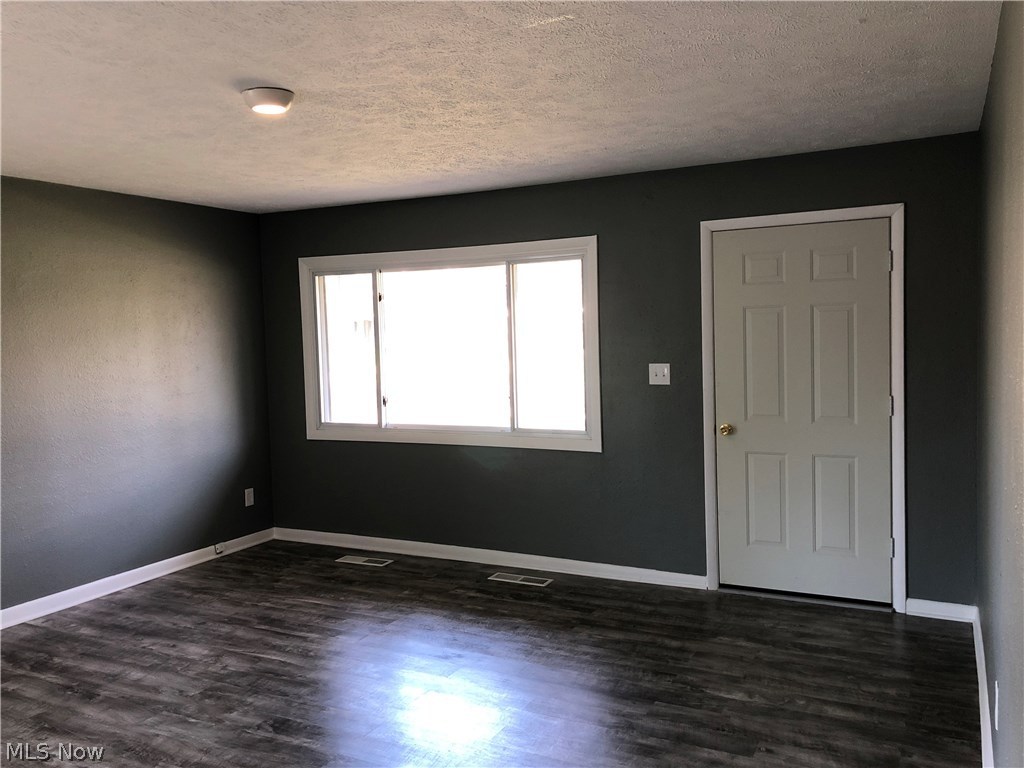 Kenilworth Manor - Residential Lease