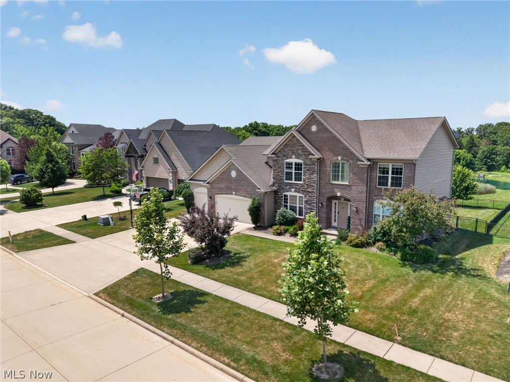 22334 Pinnacle Point
