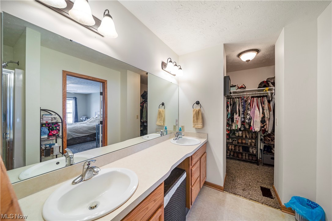 Chapmans Farm Ph 01 - Residential