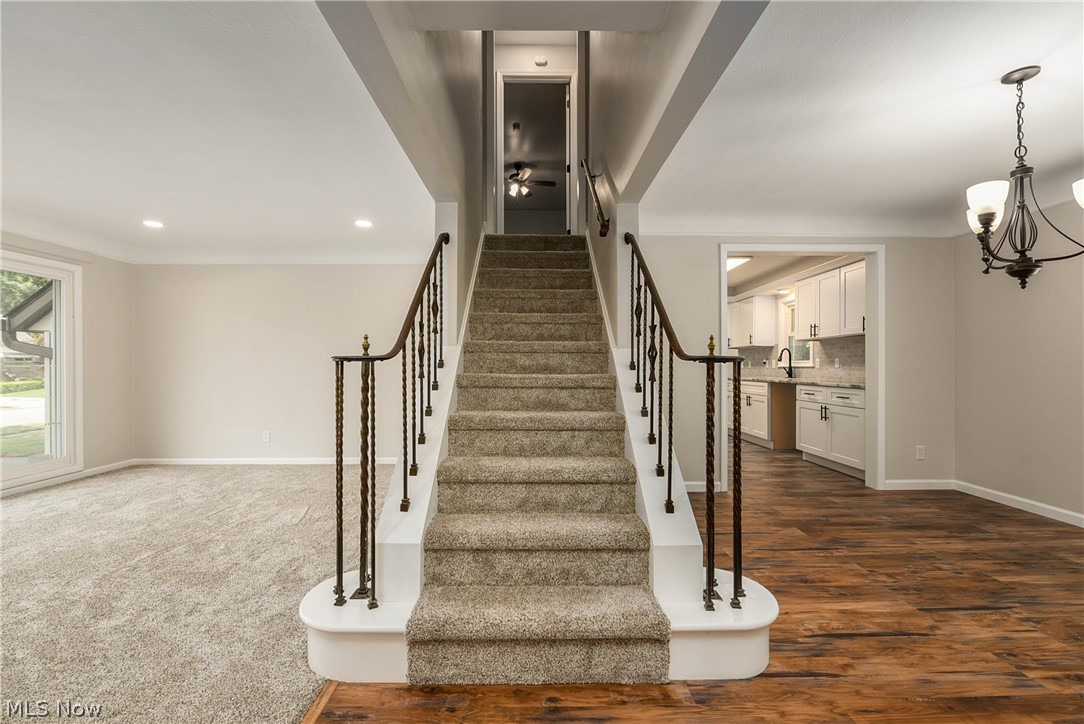 Milan S Kapels - Residential