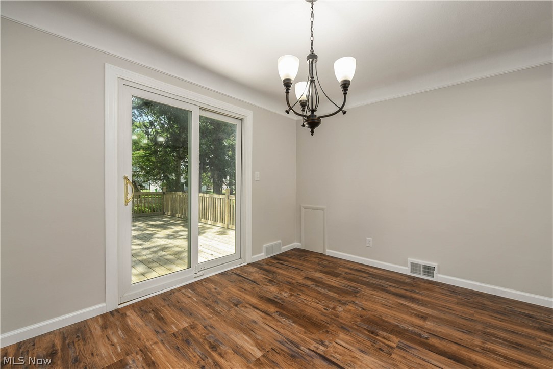 Milan S Kapels - Residential