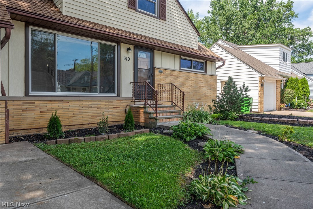 Milan S Kapels - Residential