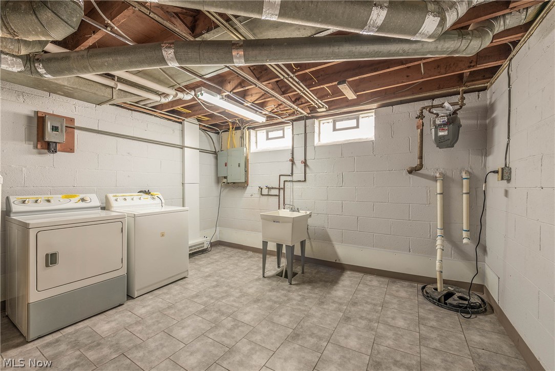 Milan S Kapels - Residential