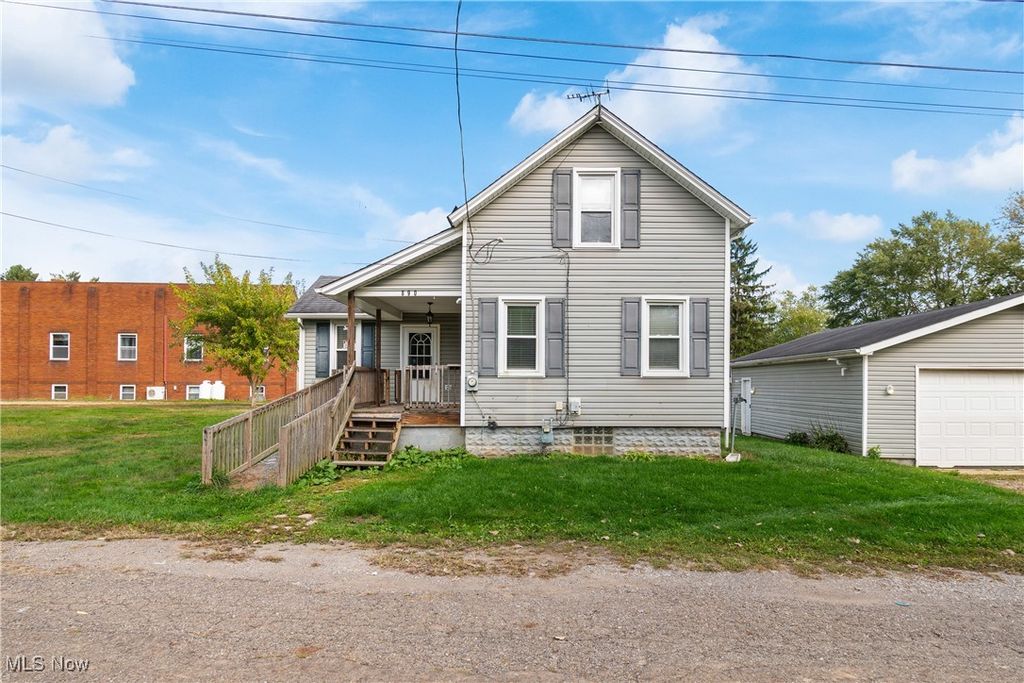 Photo of 890 Green Side Avenue SW, North Lawrence, OH 44666 (MLS # 5167727)