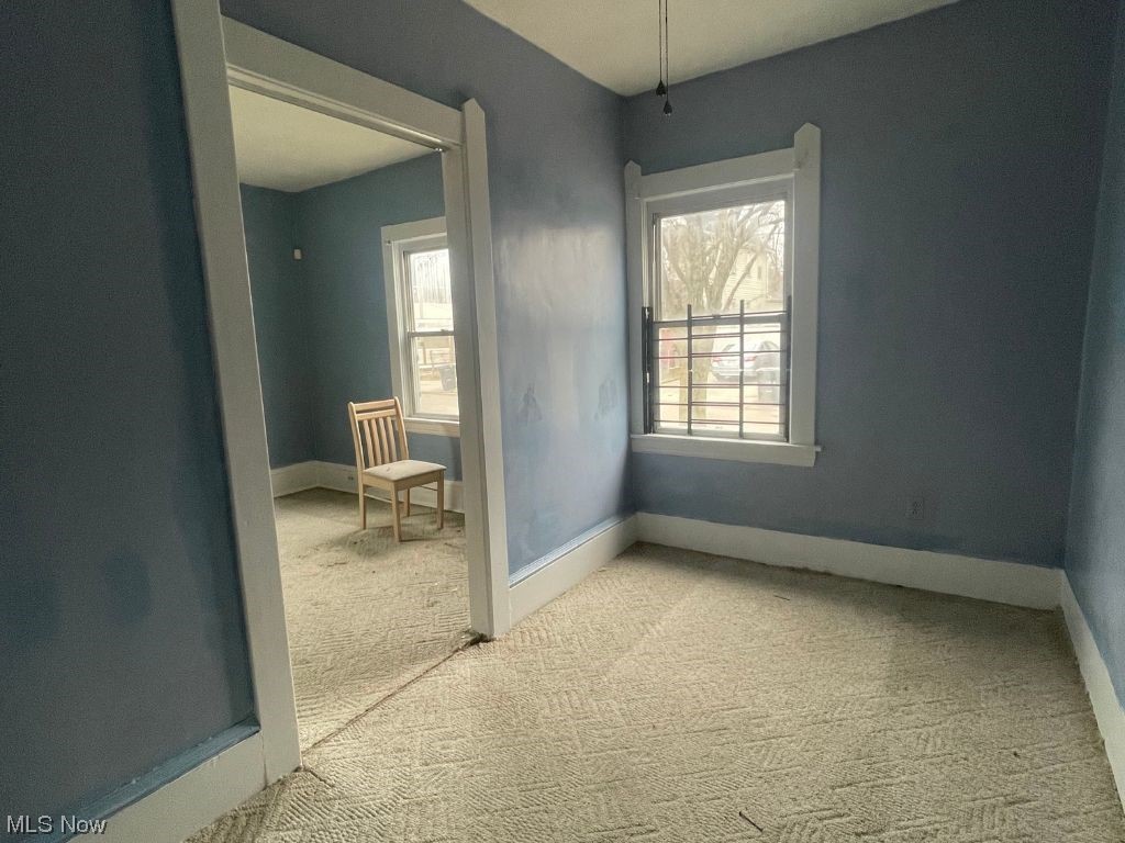 James M Hoyts - Residential