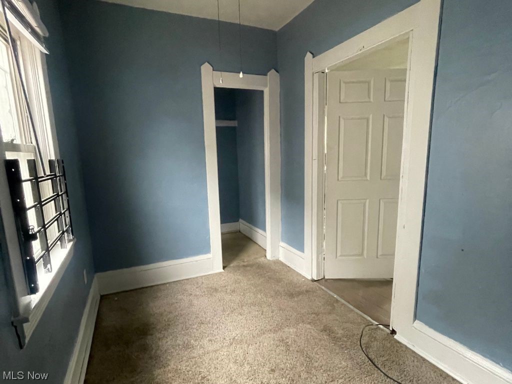 James M Hoyts - Residential