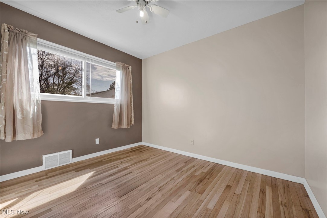 5097 Chestnut Hill Drive, Willoughby, Ohio image 12