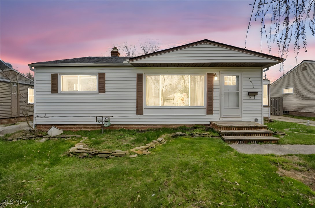 5097 Chestnut Hill Drive, Willoughby, Ohio image 1