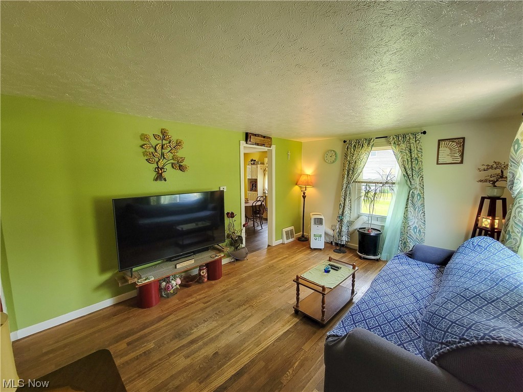 Warren Real Estate Cos 02 Palmyra - Residential