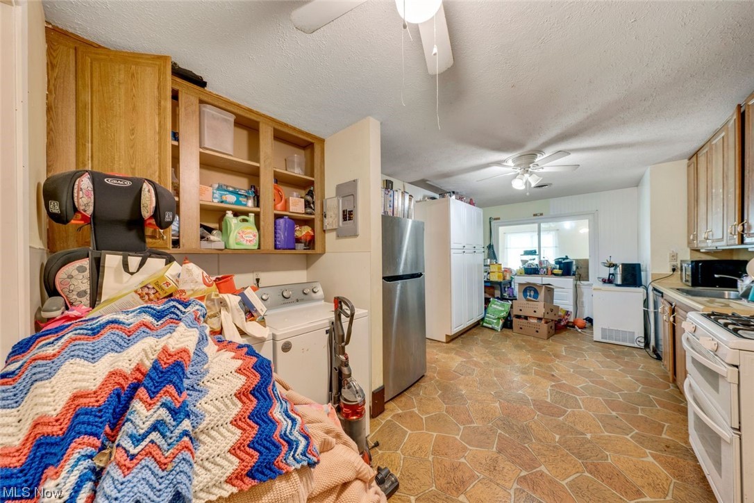 Kew Gardens 03 - Residential