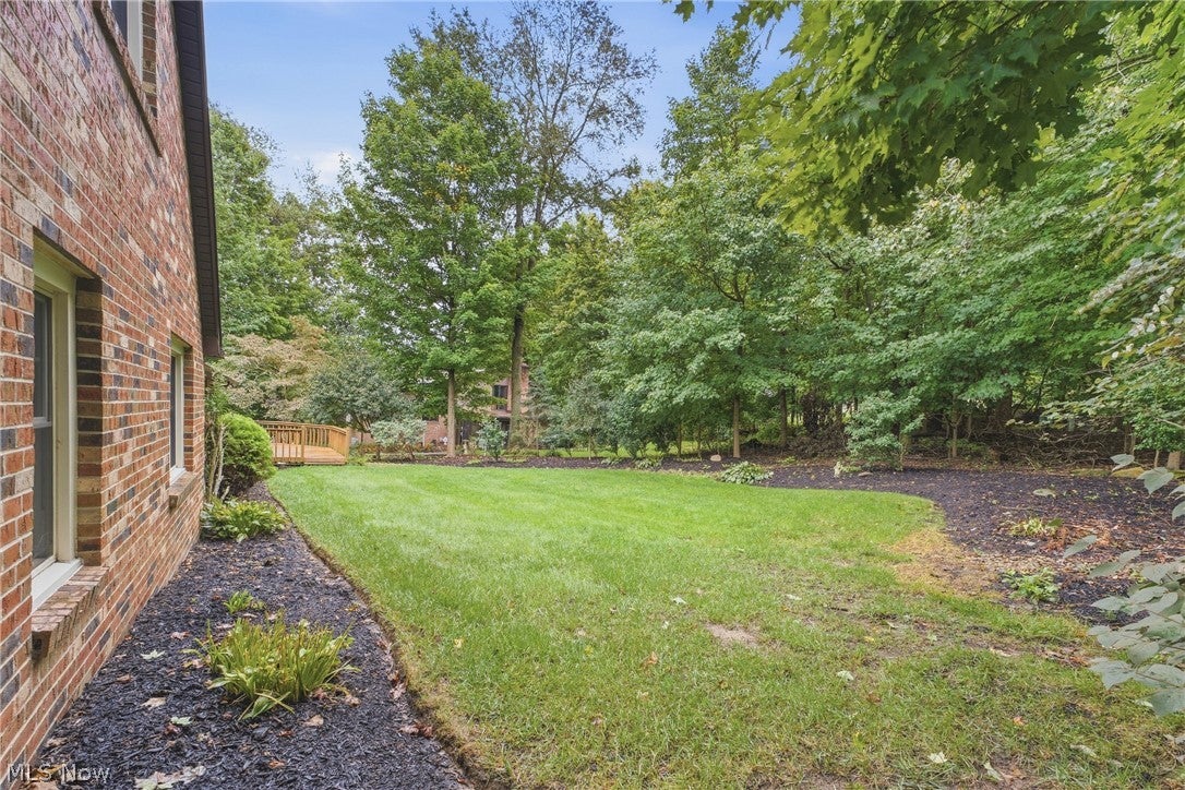 2500 Treetop Circle NE