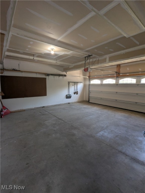 Hidden Lakes PUD Ph 01 - Residential Lease