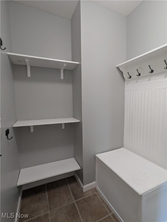 Hidden Lakes PUD Ph 01 - Residential Lease