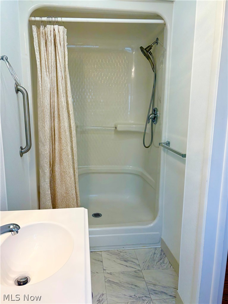 Gates Mills Blvd Estates - Residential