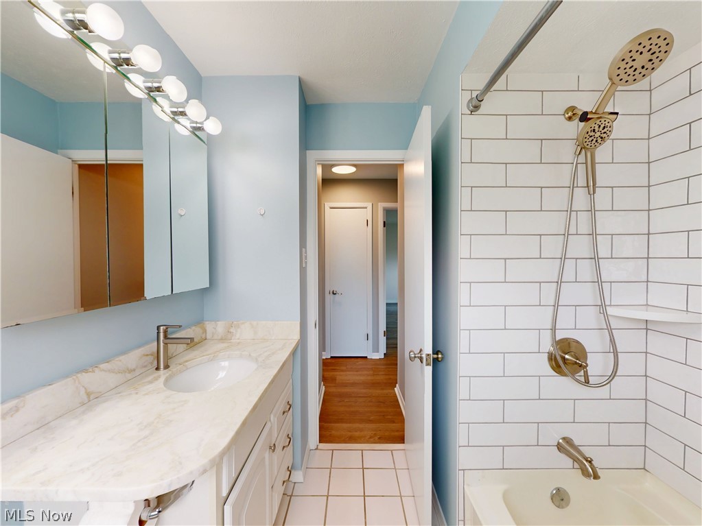 Gates Mills Blvd Estates - Residential