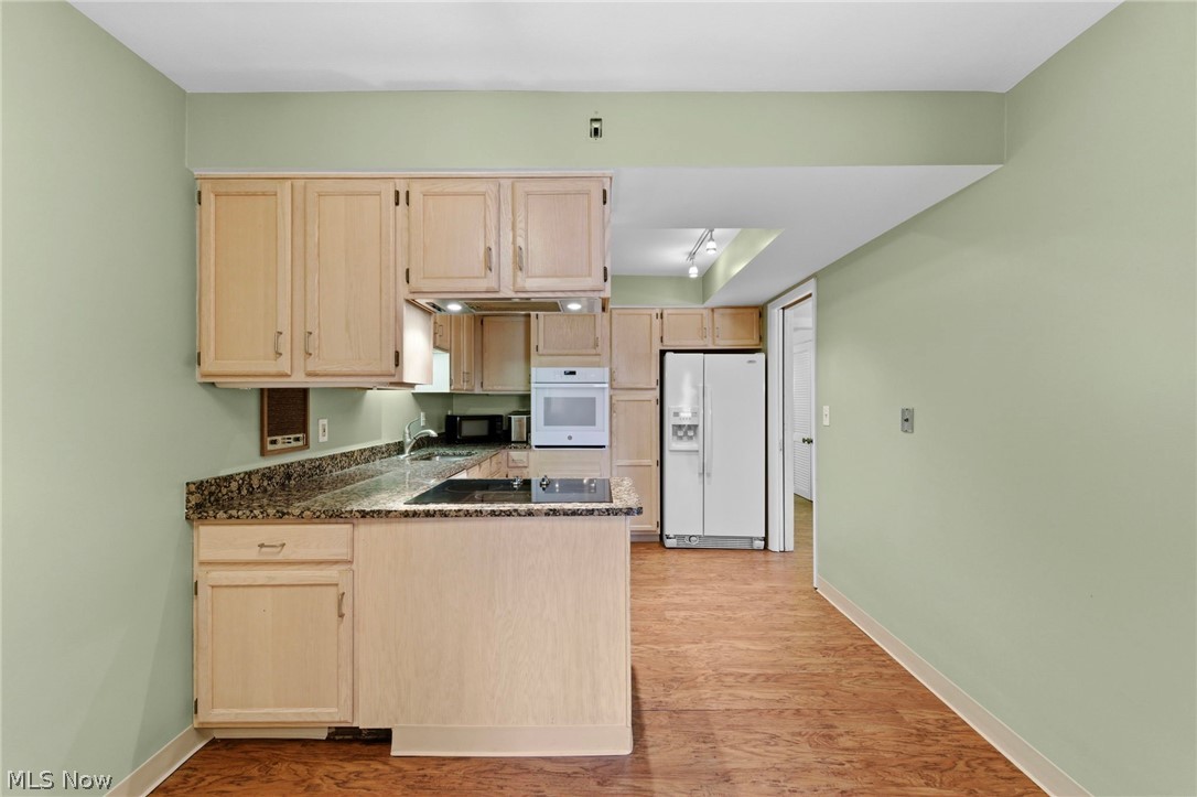 Fairmount West Condo - Residential