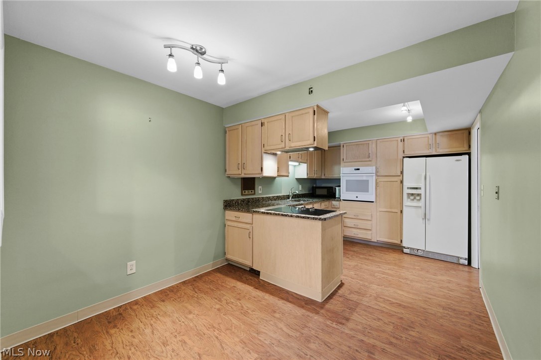 Fairmount West Condo - Residential